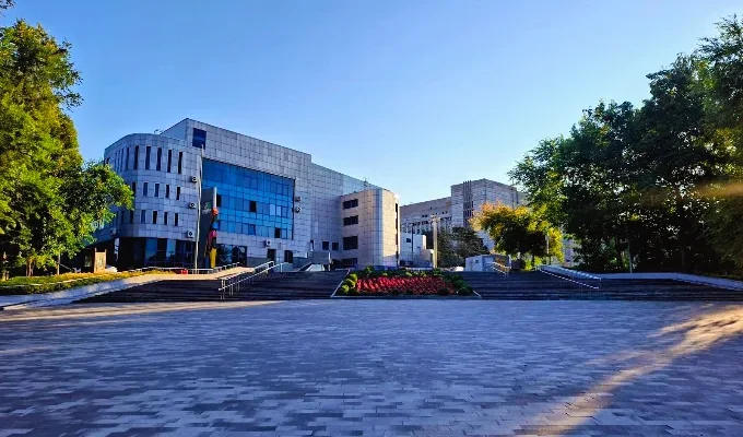 Парк «Зелений Гай» у Дніпрі: адреса, контакти, графік роботи